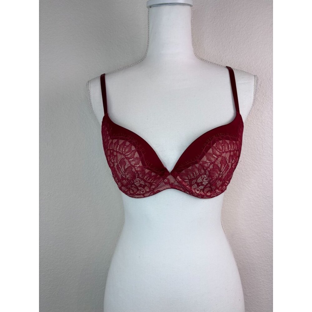 Victoria's Secret 36B red lace very sexy lightly lined plunge underwire bra